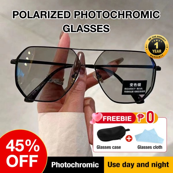 Polarized photochromic glasses